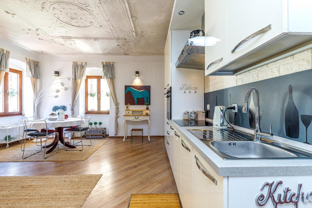 Two Bedroom Apartment La Mer Poreč Kültér fotó