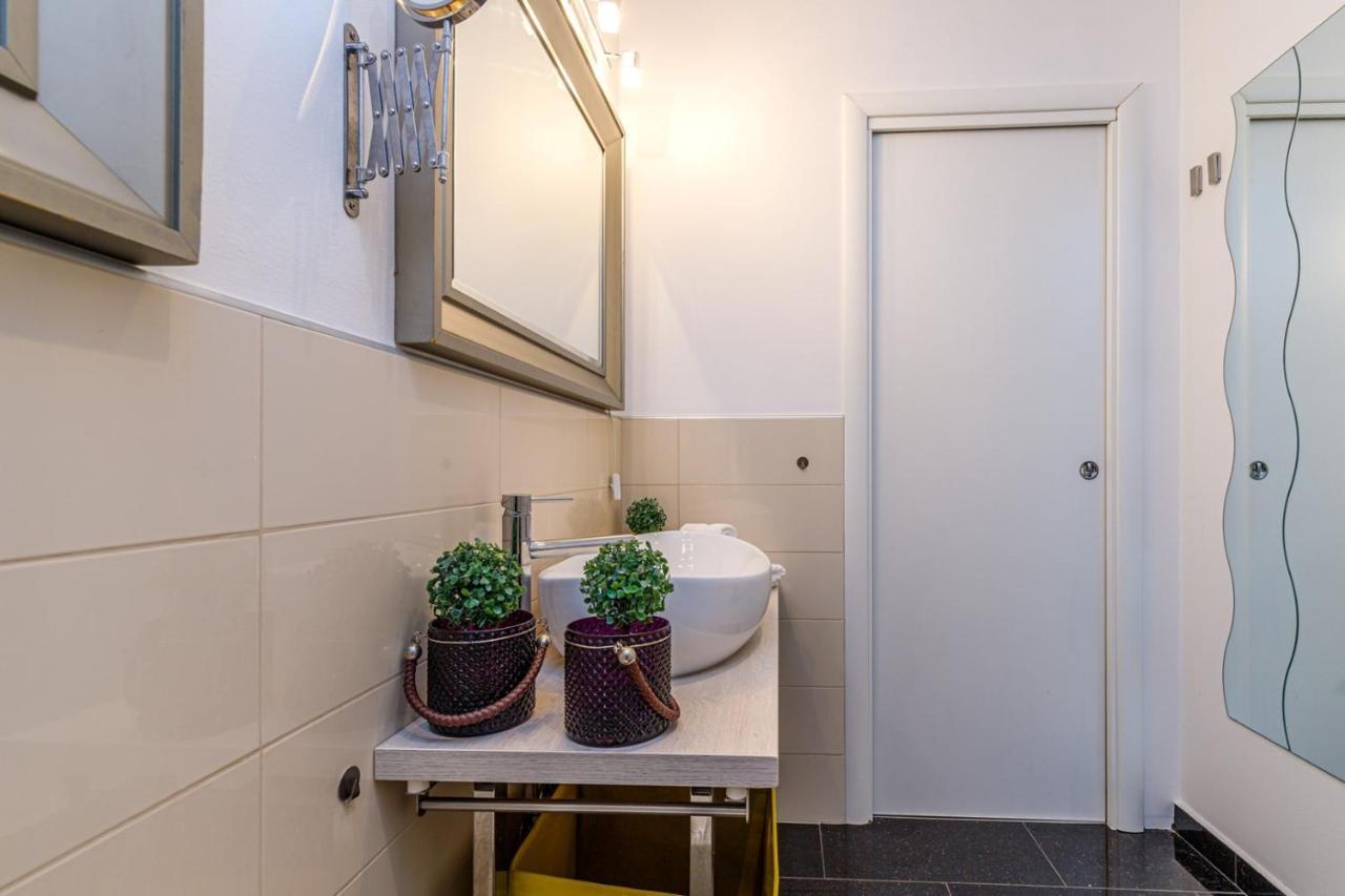 Two Bedroom Apartment La Mer Poreč Kültér fotó