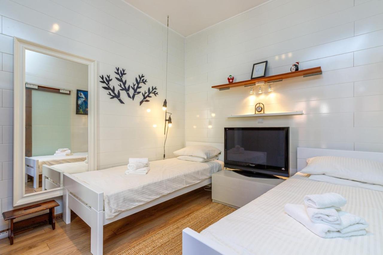 Two Bedroom Apartment La Mer Poreč Kültér fotó